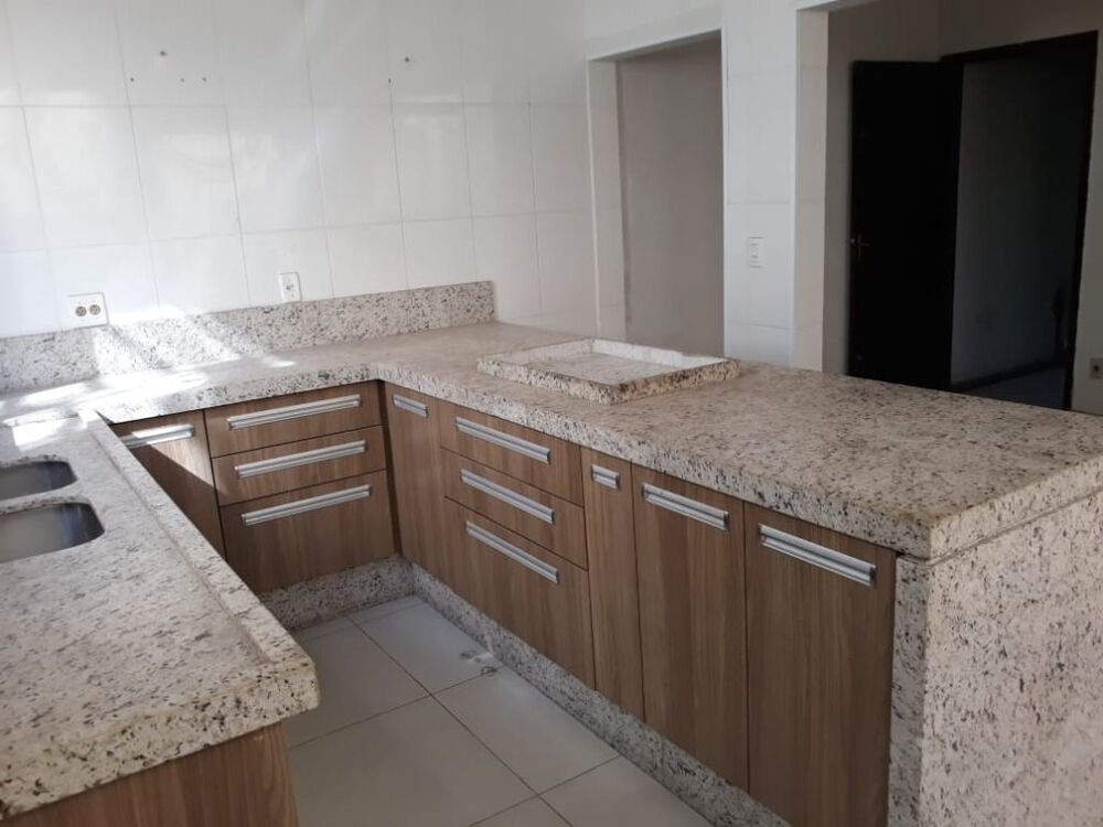Sobrado, 3 quartos, 212 m² - Foto 1