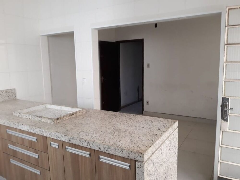 Sobrado, 3 quartos, 212 m² - Foto 2