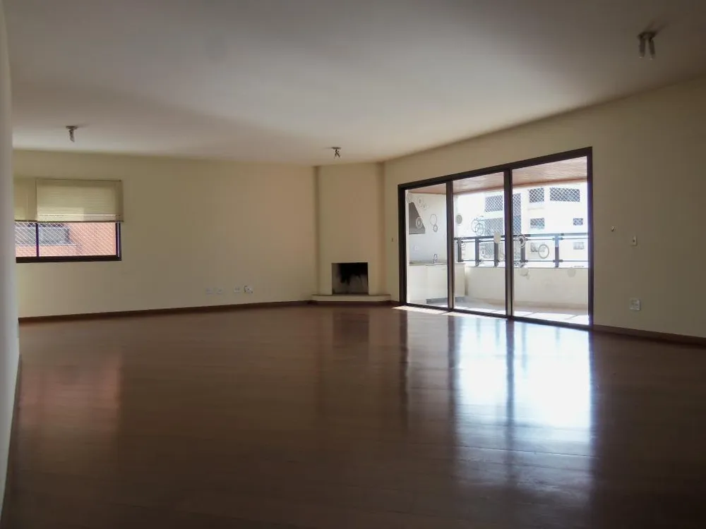 Apartamento, 4 quartos, 240 m² - Foto 1