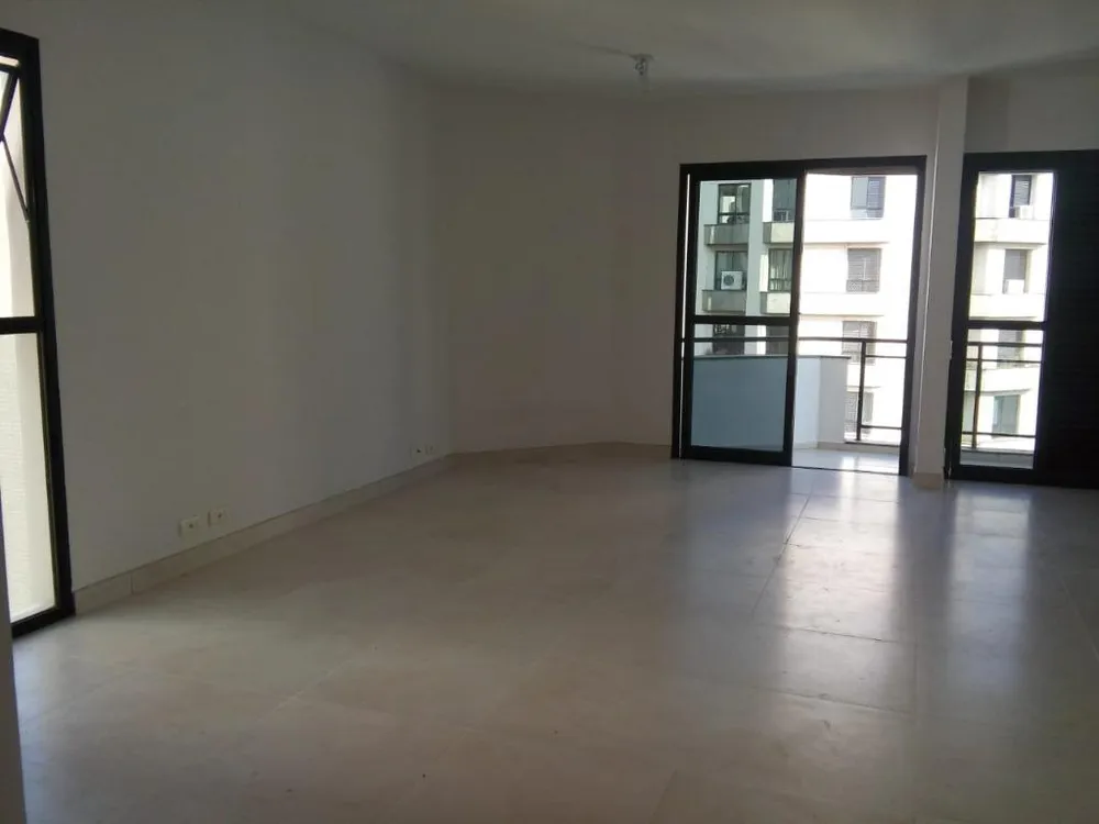 Apartamento, 4 quartos, 235 m² - Foto 1