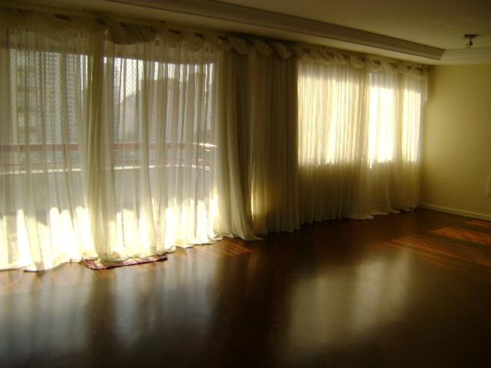 Apartamento para alugar com 4 quartos, 325m² - Foto 2