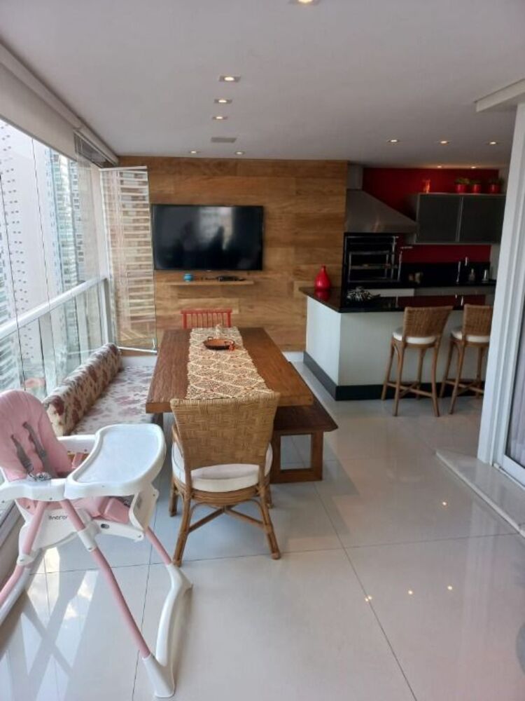Apartamento, 3 quartos, 380 m² - Foto 2