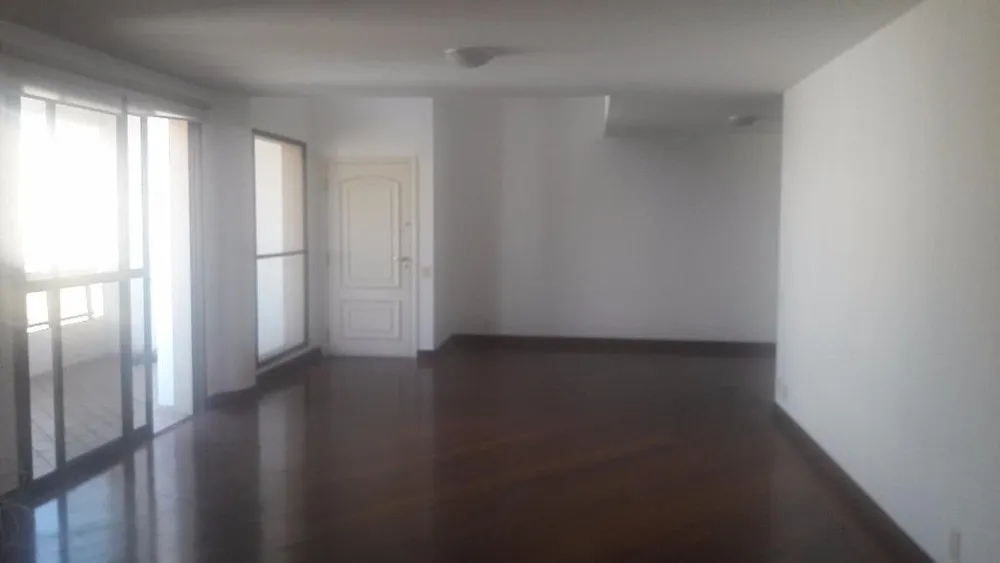 Apartamento, 3 quartos, 200 m² - Foto 1