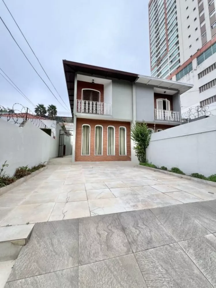 Sobrado, 3 quartos, 201 m² - Foto 1