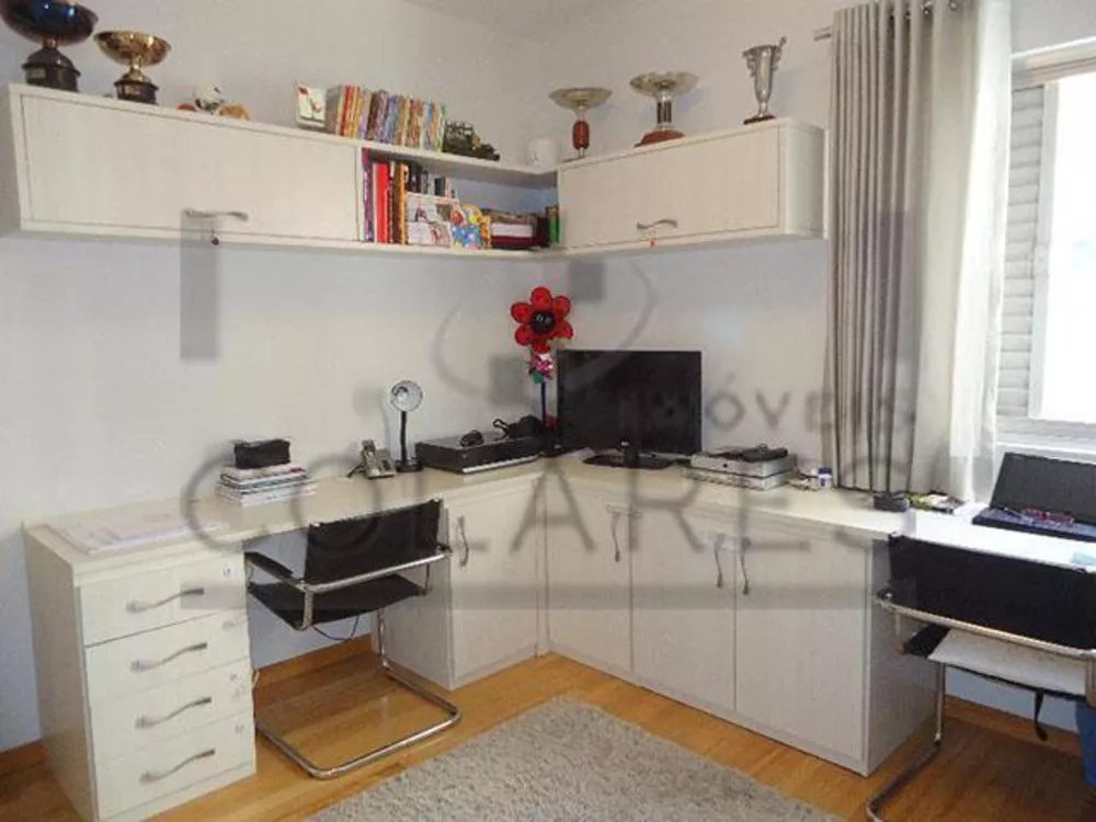 Apartamento à venda com 3 quartos, 140m² - Foto 1