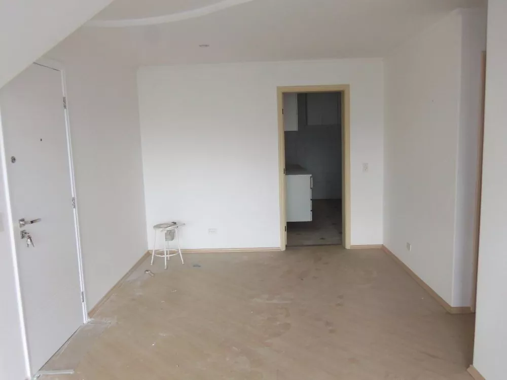 Cobertura, 3 quartos, 215 m² - Foto 2