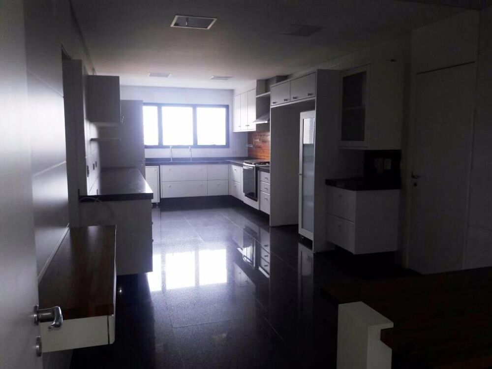 Apartamento para alugar com 4 quartos, 370m² - Foto 6