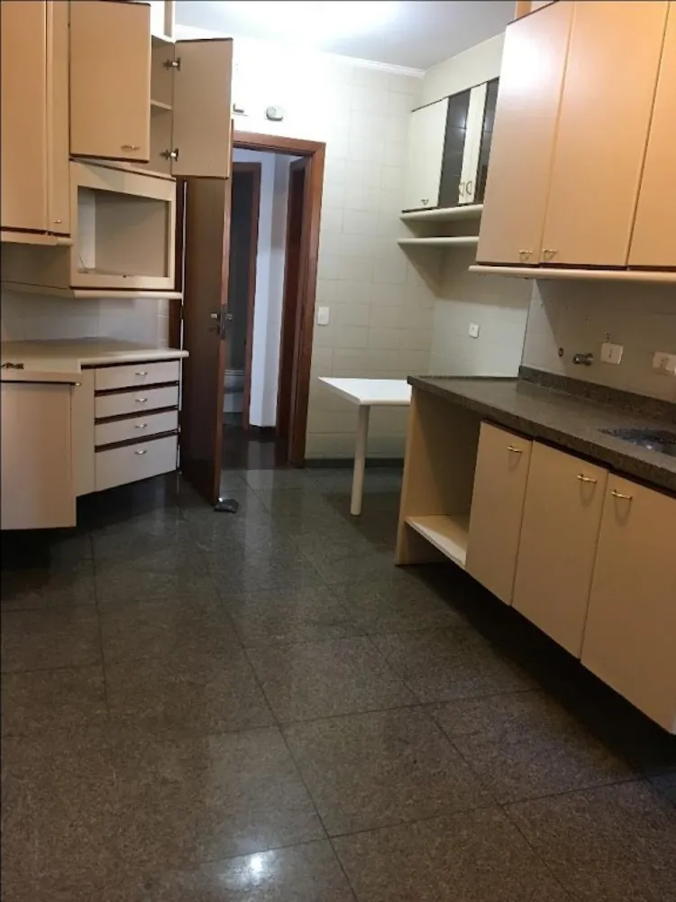 Apartamento, 3 quartos, 138 m² - Foto 2