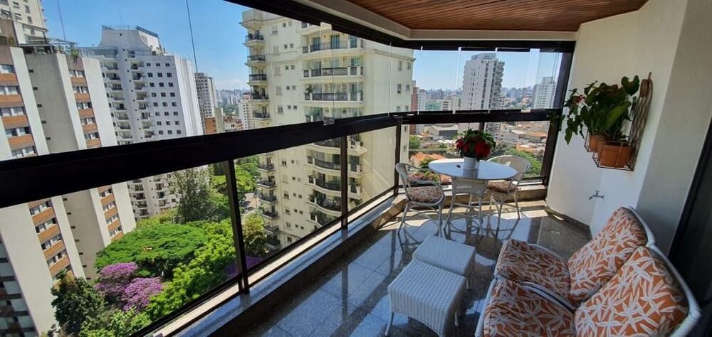 Apartamento, 3 quartos, 276 m² - Foto 1