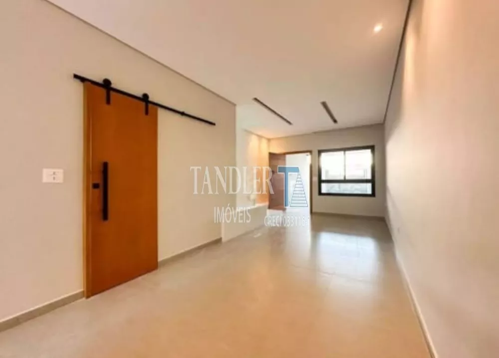 Casa à venda com 4 quartos, 150m² - Foto 1