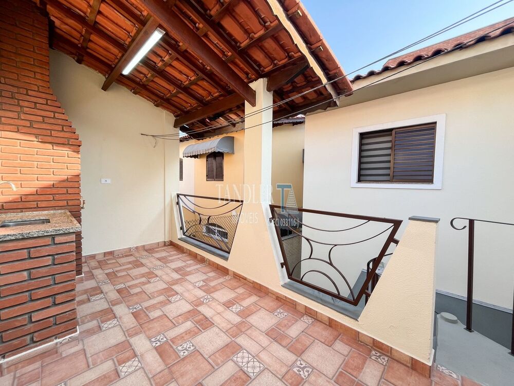 Casa, 3 quartos, 199 m² - Foto 2