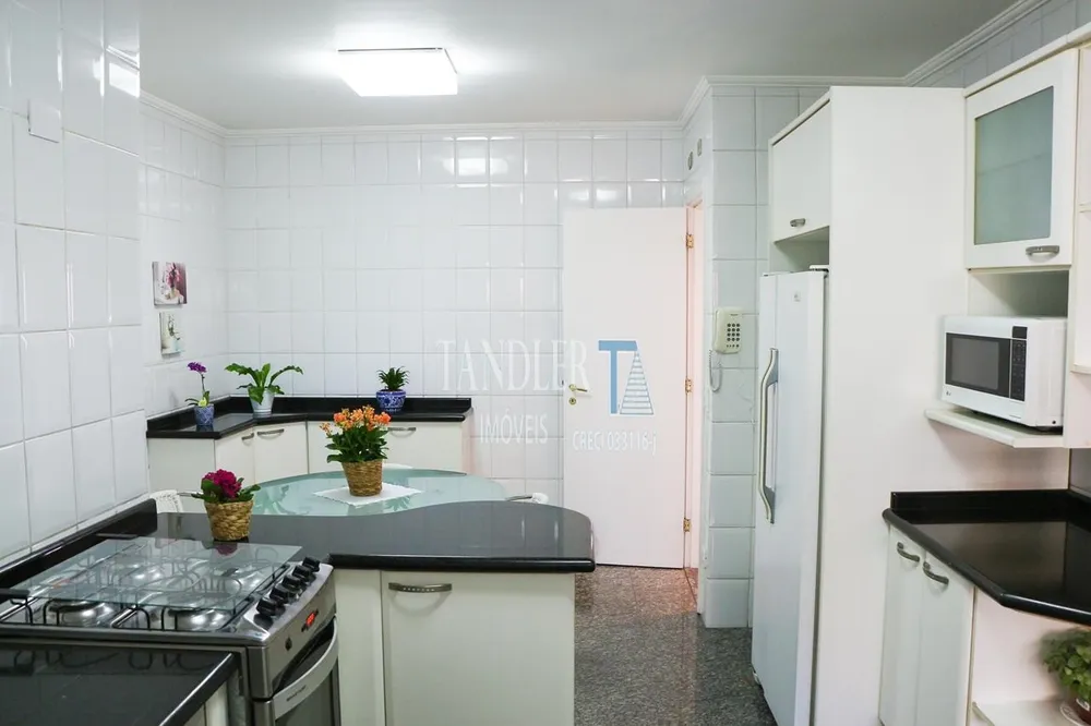 Apartamento, 3 quartos, 137 m² - Foto 1