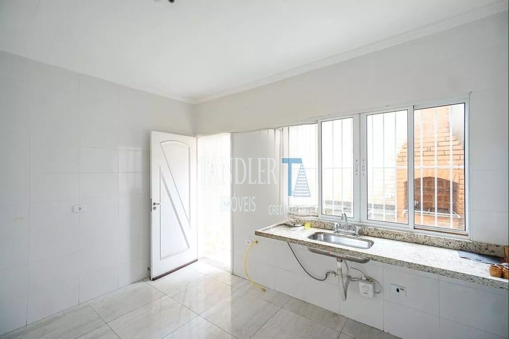 Casa à venda com 3 quartos, 109m² - Foto 5