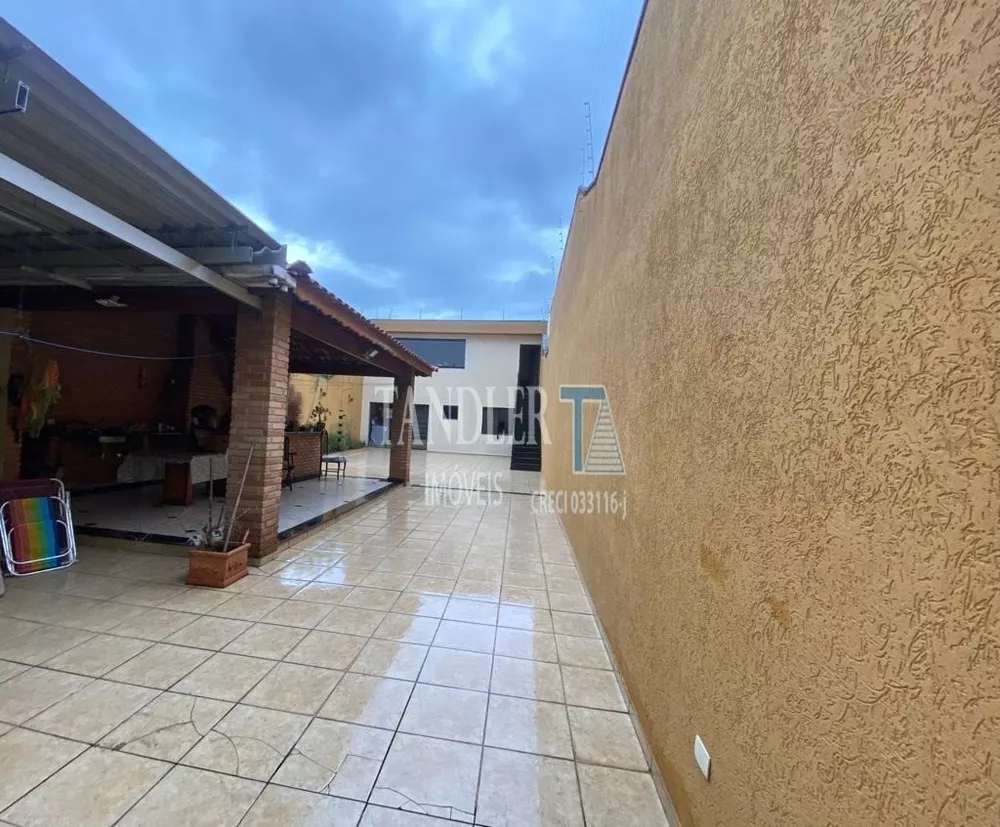 Casa, 3 quartos, 370 m² - Foto 3