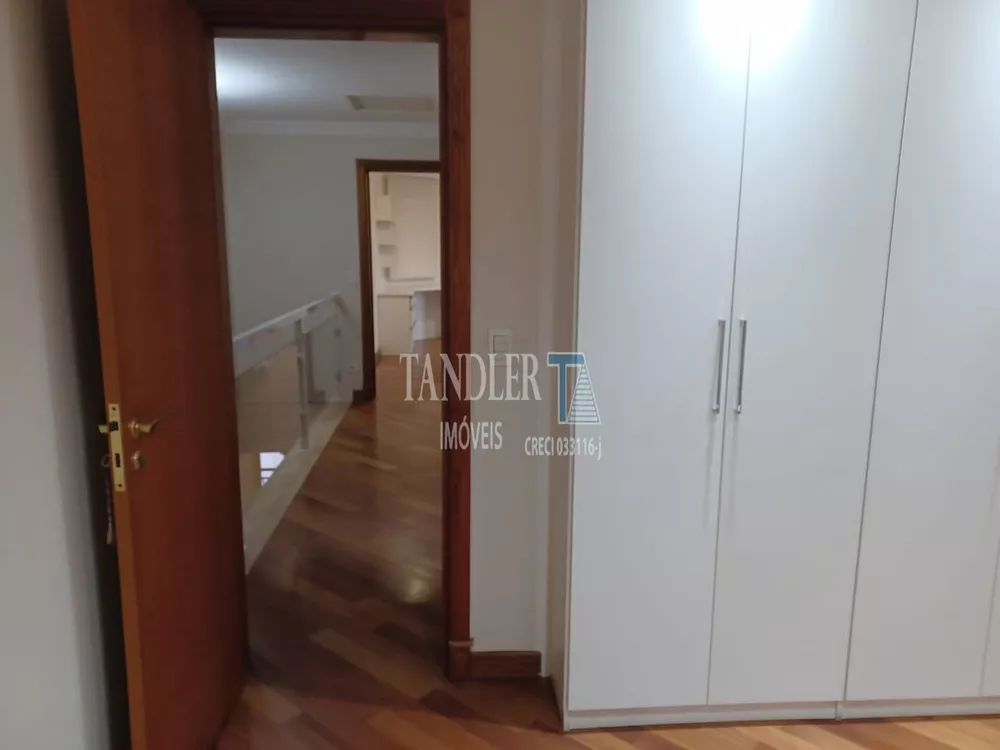Casa à venda com 4 quartos, 352m² - Foto 17