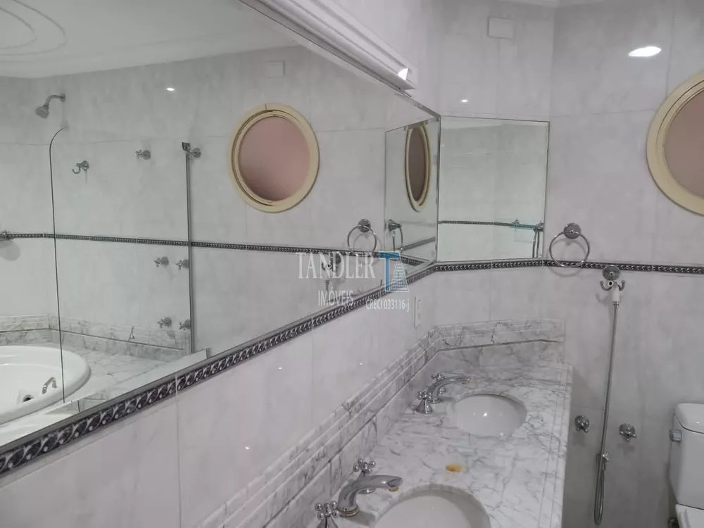Casa à venda com 4 quartos, 352m² - Foto 18