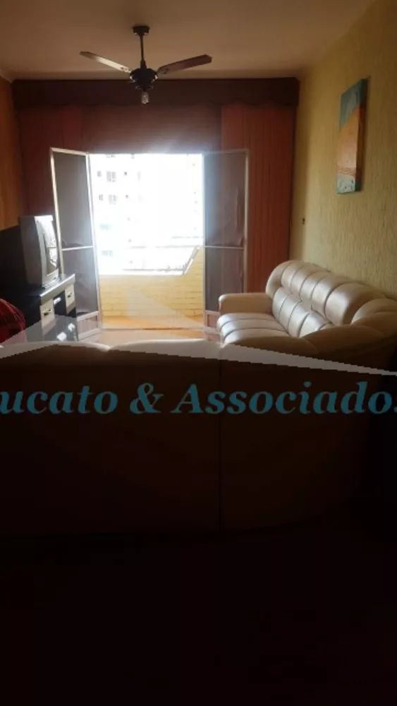 Apartamento à venda com 3 quartos, 112m² - Foto 2