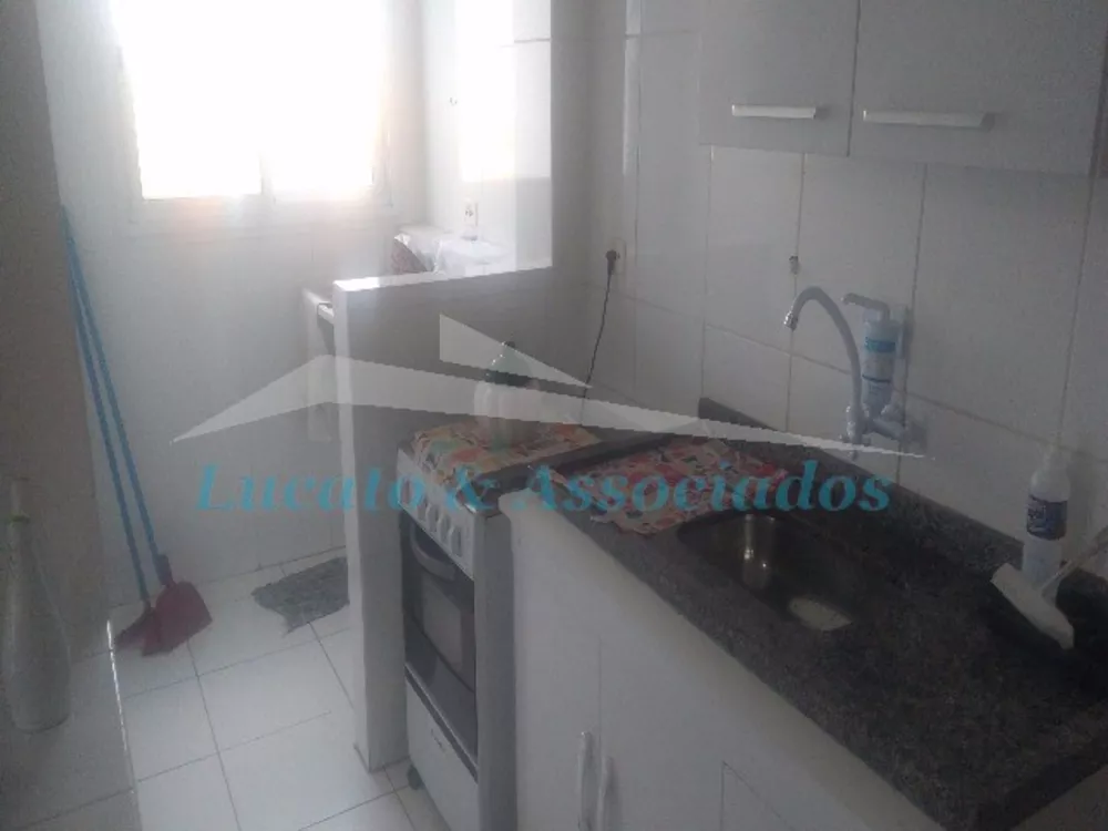 Apartamento à venda com 2 quartos, 47m² - Foto 3