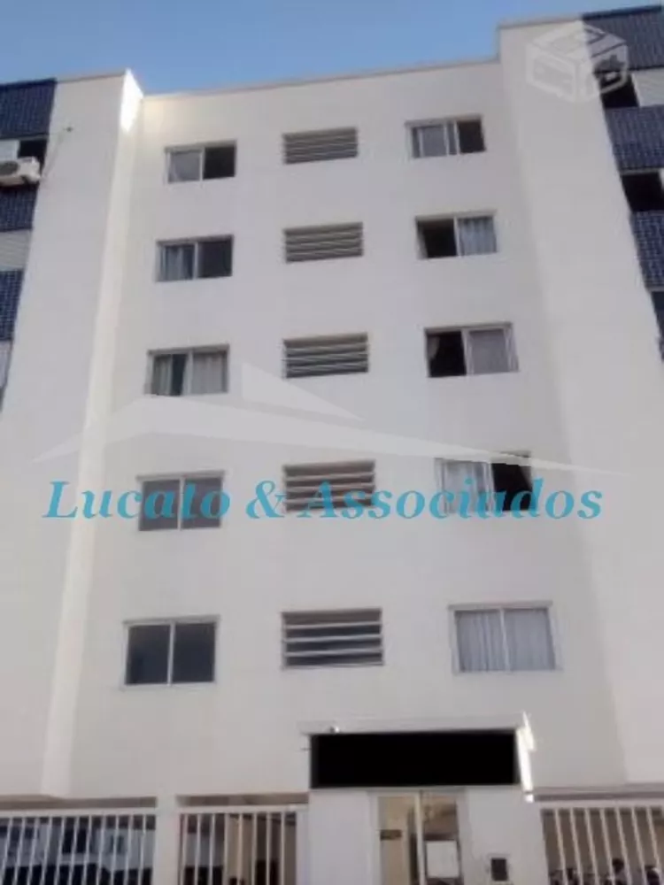 Apartamento à venda com 2 quartos, 47m² - Foto 2