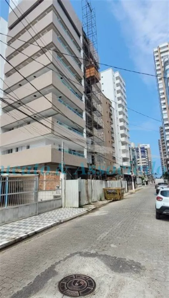 Apartamento à venda com 2 quartos, 67m² - Foto 2