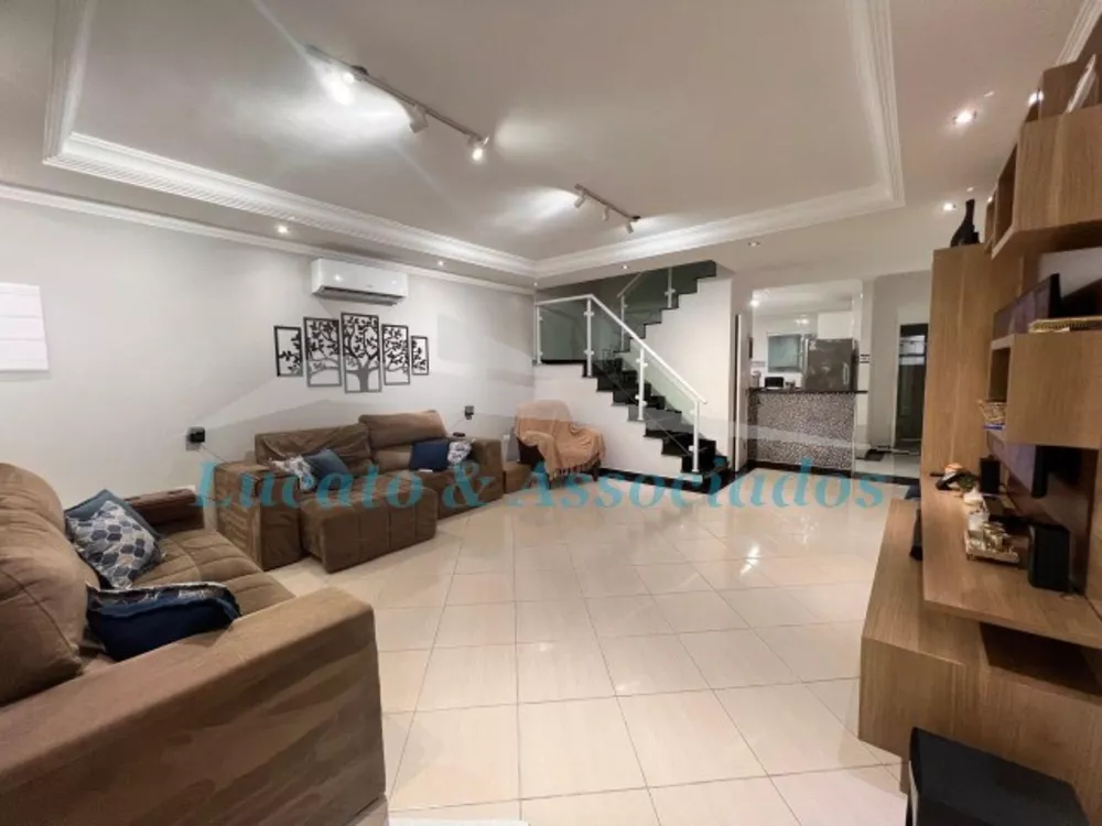 Casa, 3 quartos, 121 m² - Foto 1
