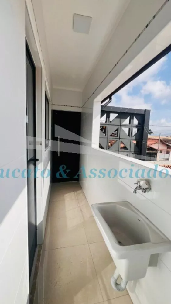 Casa à venda com 2 quartos, 54m² - Foto 7