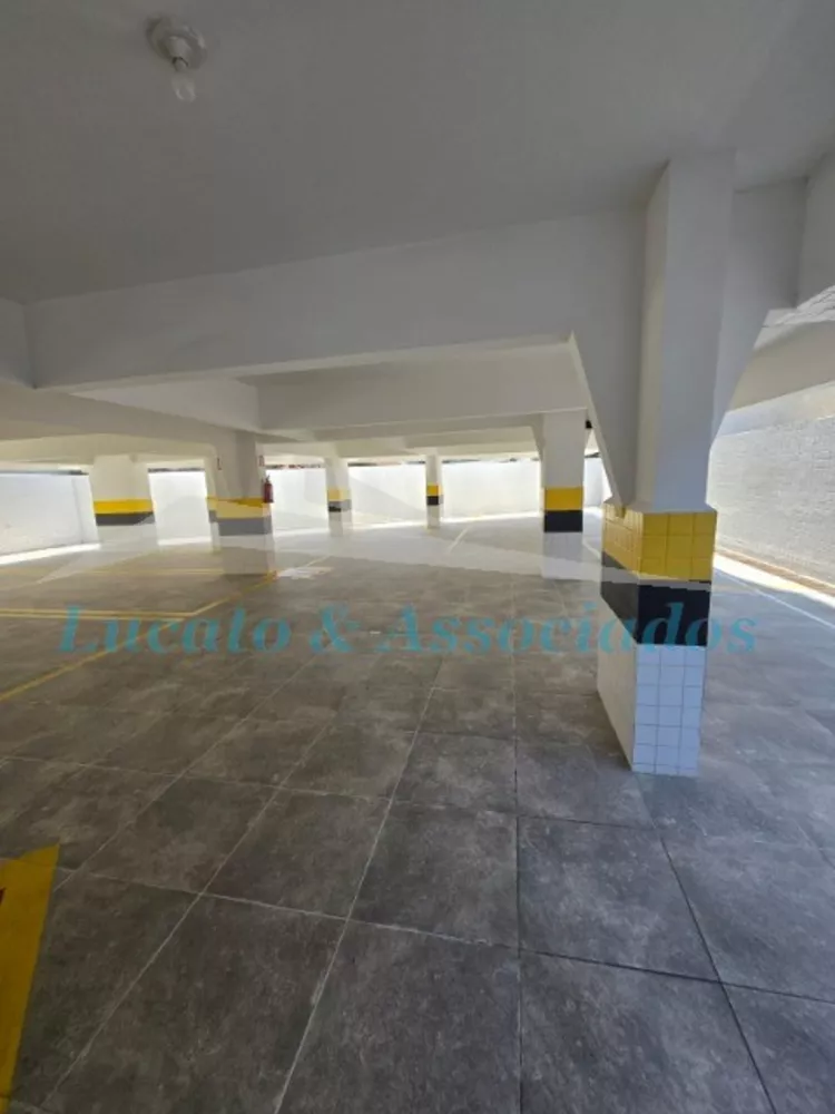 Apartamento à venda com 2 quartos, 61m² - Foto 5