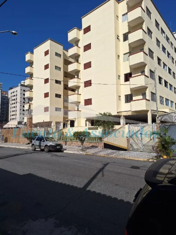 Apartamento à venda com 1 quarto, 42m² - Foto 1