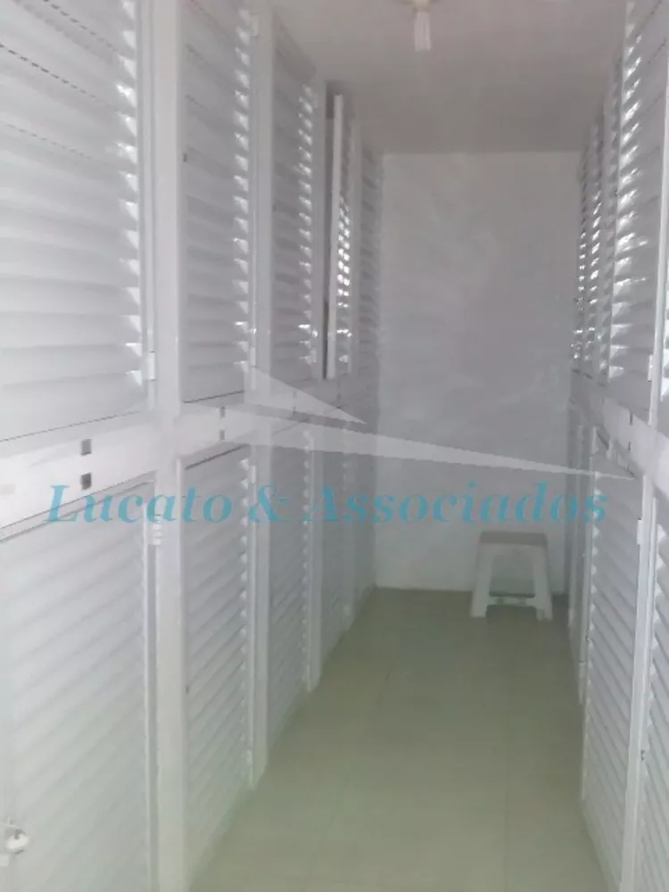 Apartamento à venda com 3 quartos, 140m² - Foto 4