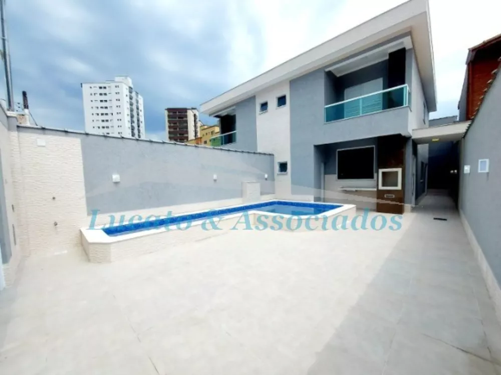 Casa à venda com 3 quartos, 135m² - Foto 1