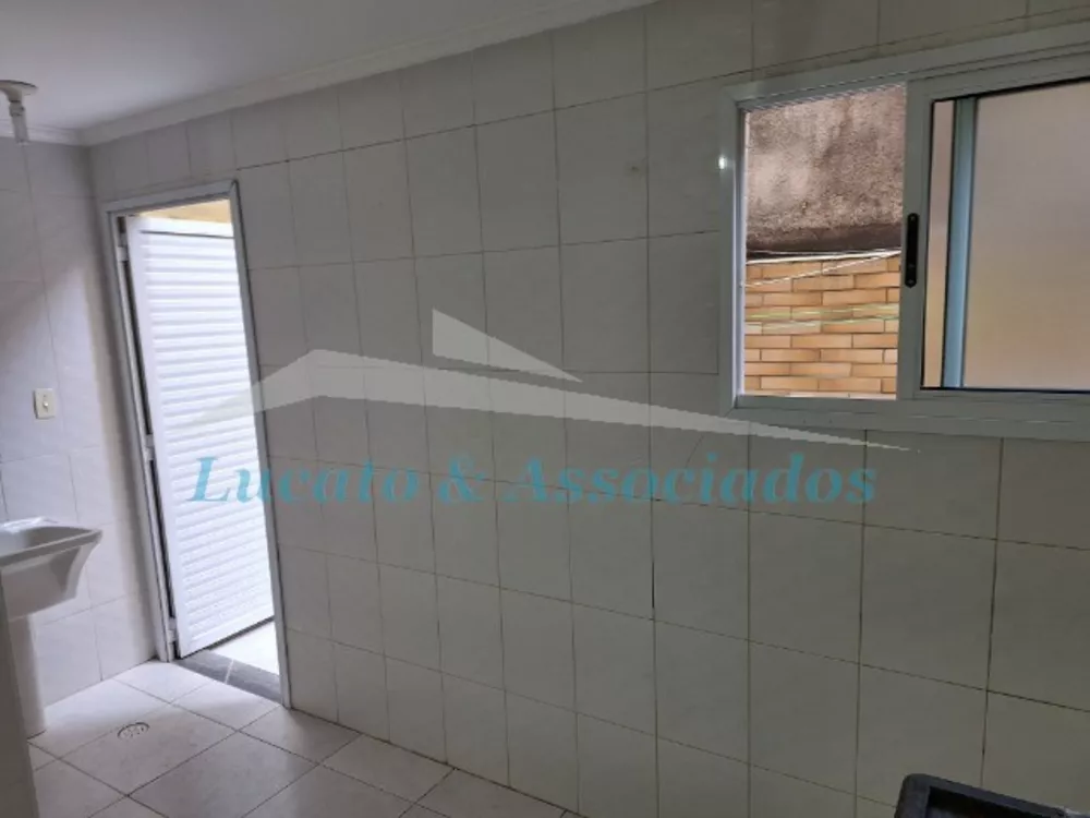 Casa para alugar com 2 quartos, 65m² - Foto 8