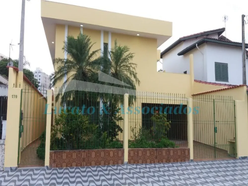 Casa, 4 quartos, 273 m² - Foto 1