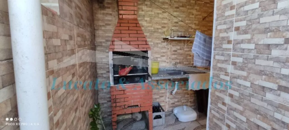 Casa à venda com 2 quartos, 100m² - Foto 4