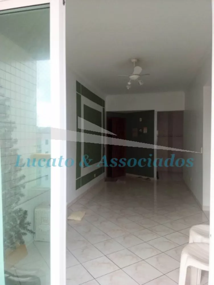 Apartamento à venda com 2 quartos, 79m² - Foto 4