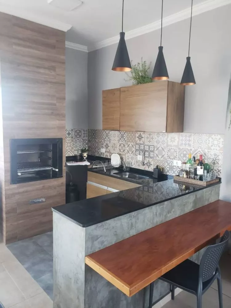 Casa à venda com 3 quartos, 155m² - Foto 2