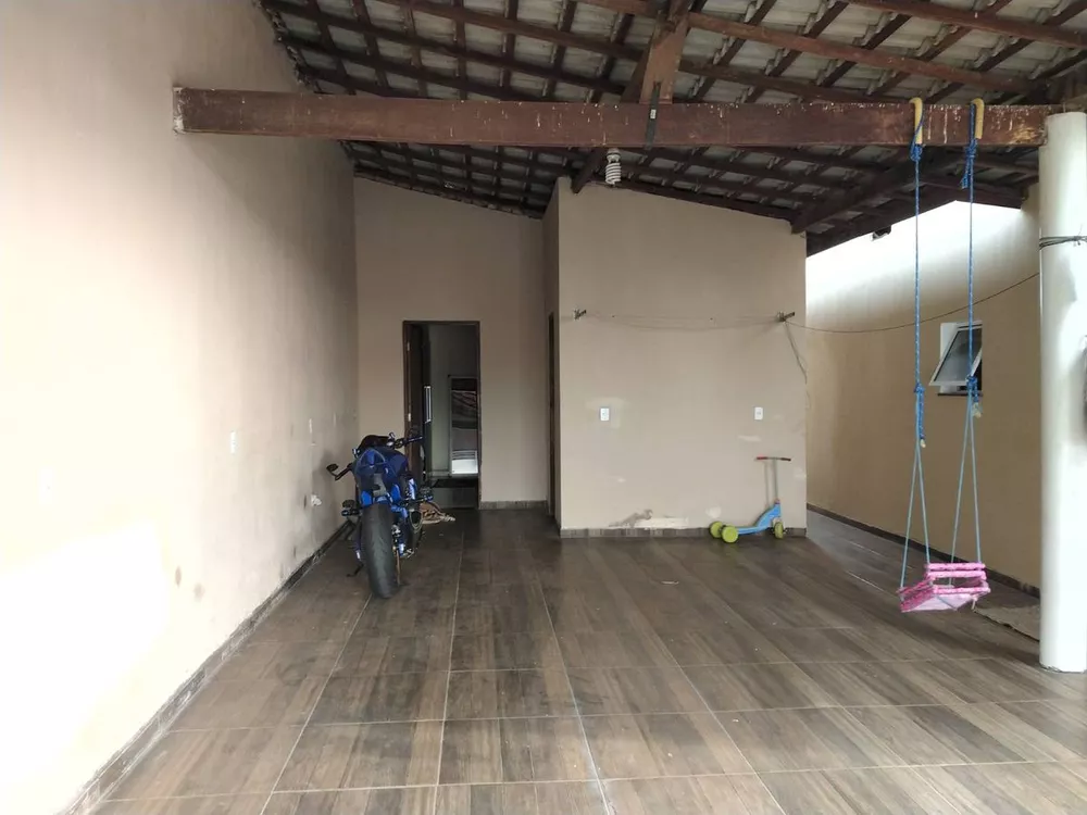 Casa à venda com 3 quartos, 210m² - Foto 3