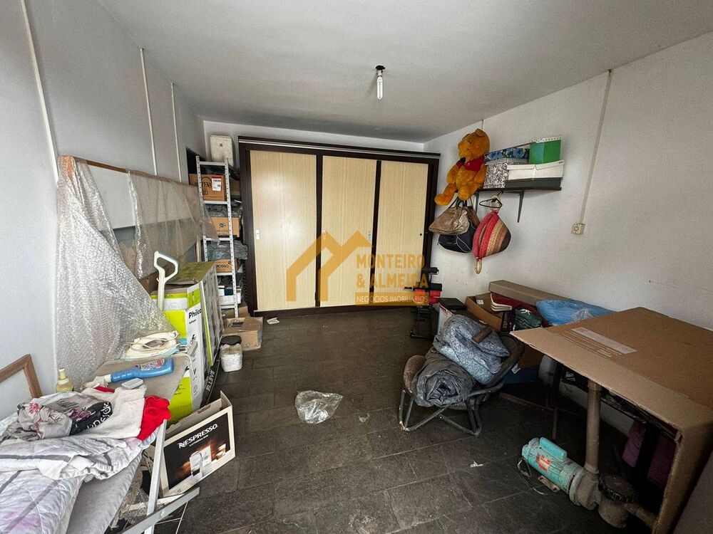 Casa à venda com 3 quartos, 203m² - Foto 7