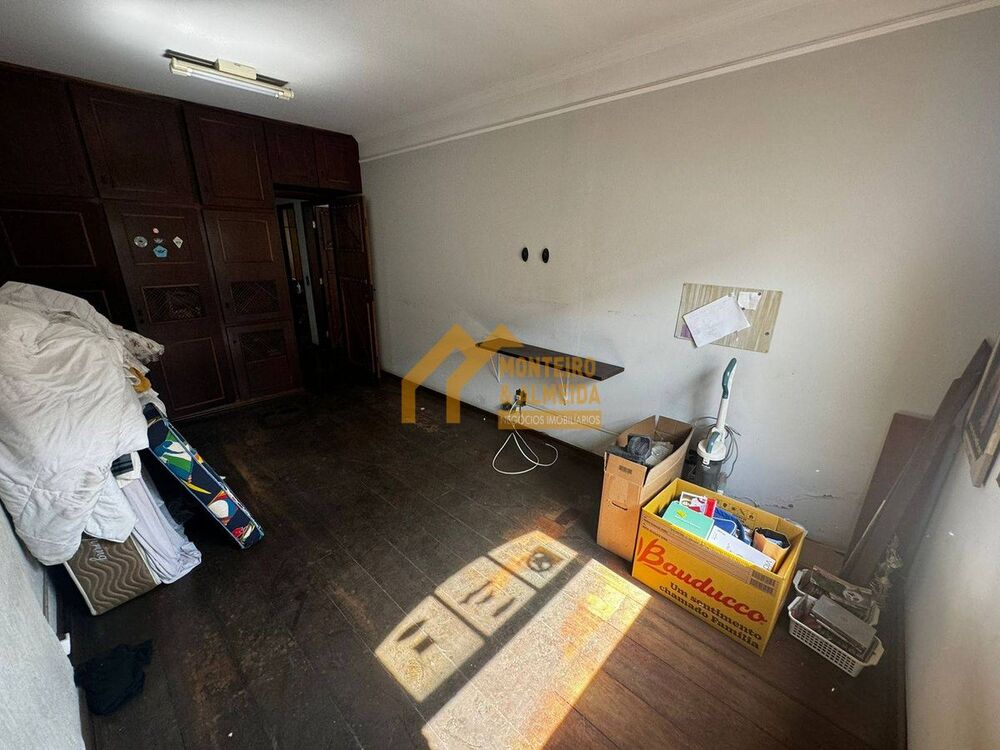Casa à venda com 3 quartos, 203m² - Foto 8