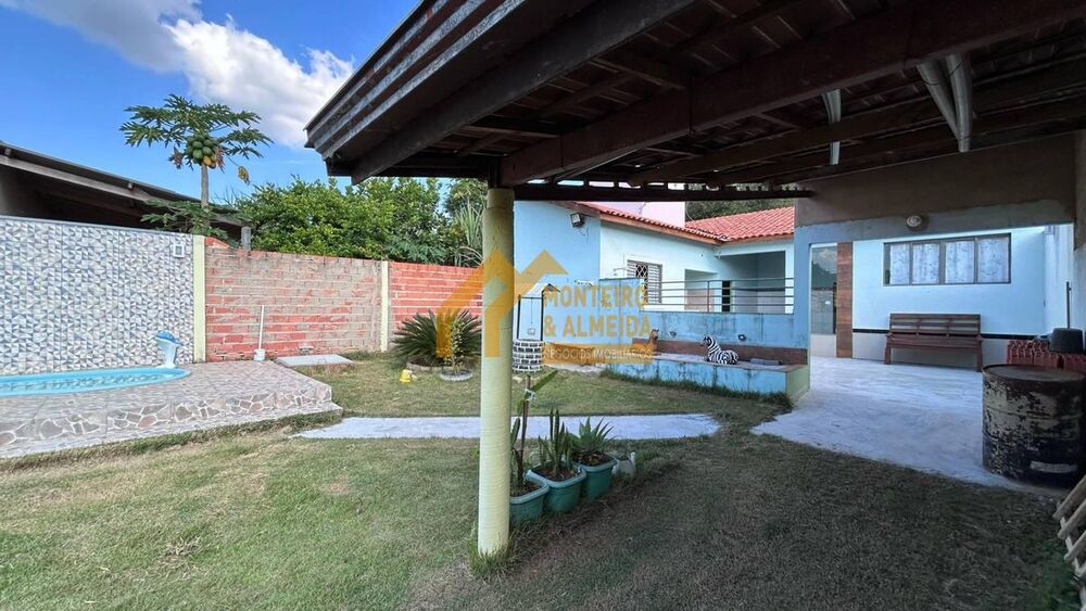 Chácara à venda com 2 quartos, 110m² - Foto 1
