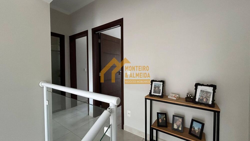 Casa de Condomínio à venda com 3 quartos, 151m² - Foto 2