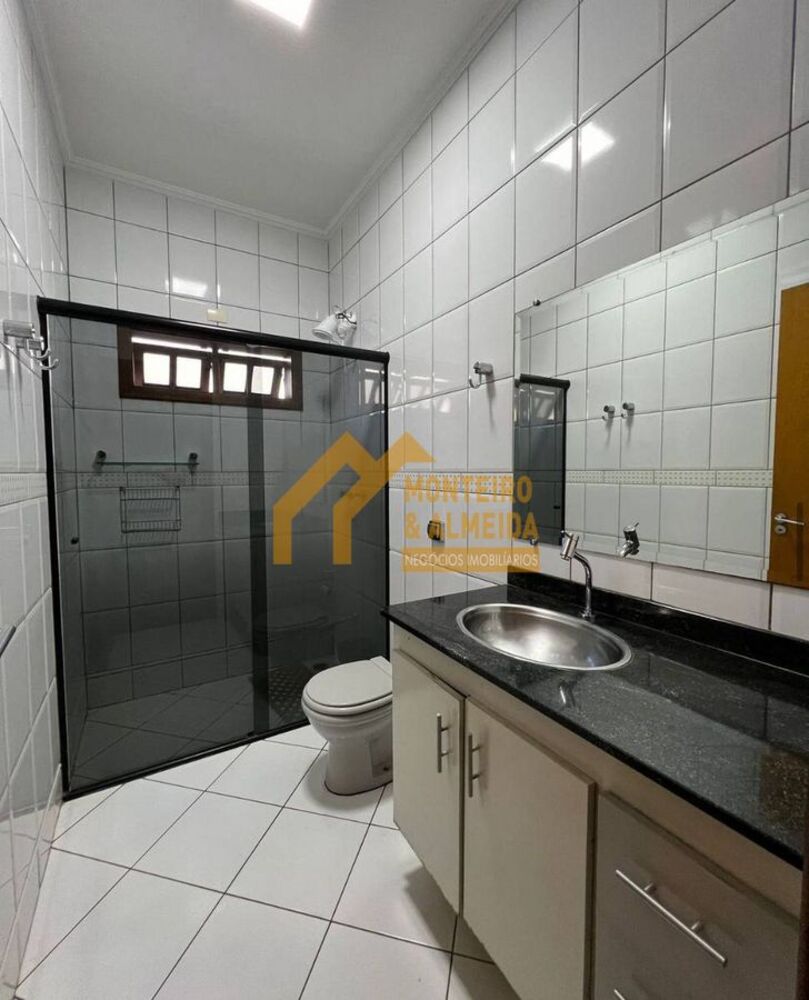 Casa à venda com 2 quartos, 220m² - Foto 7