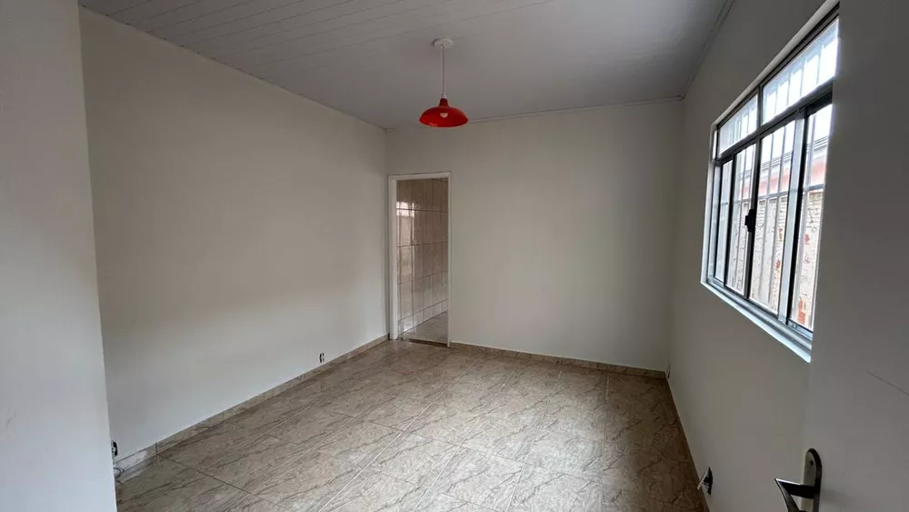 Casa à venda com 3 quartos, 121m² - Foto 7