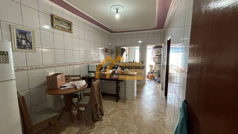 Casa à venda com 4 quartos - Foto 1