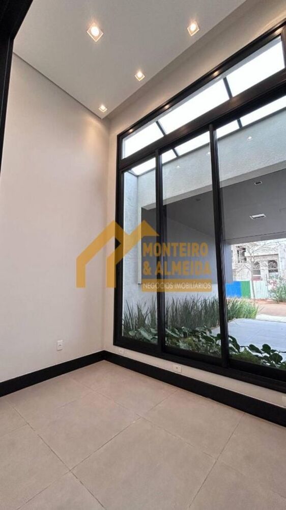 Casa de Condomínio à venda com 3 quartos, 275m² - Foto 2