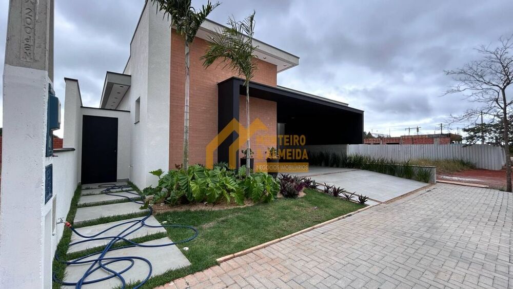 Casa de Condomínio à venda com 3 quartos, 275m² - Foto 1