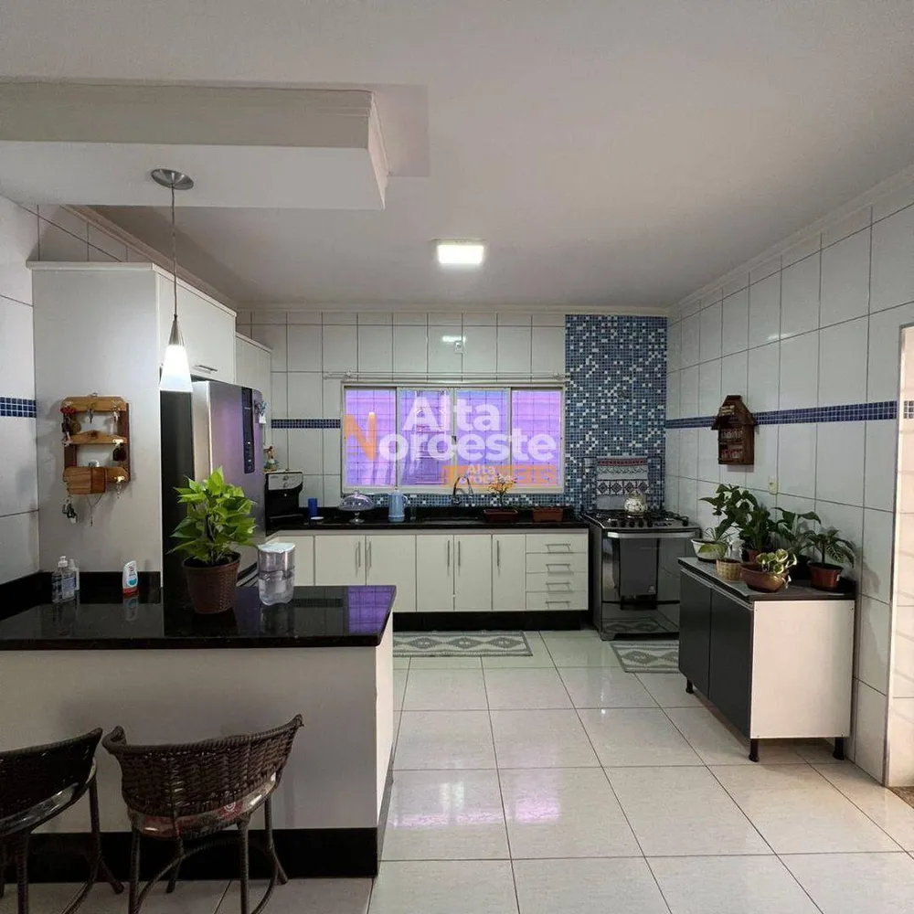 Casa, 3 quartos, 200 m² - Foto 3