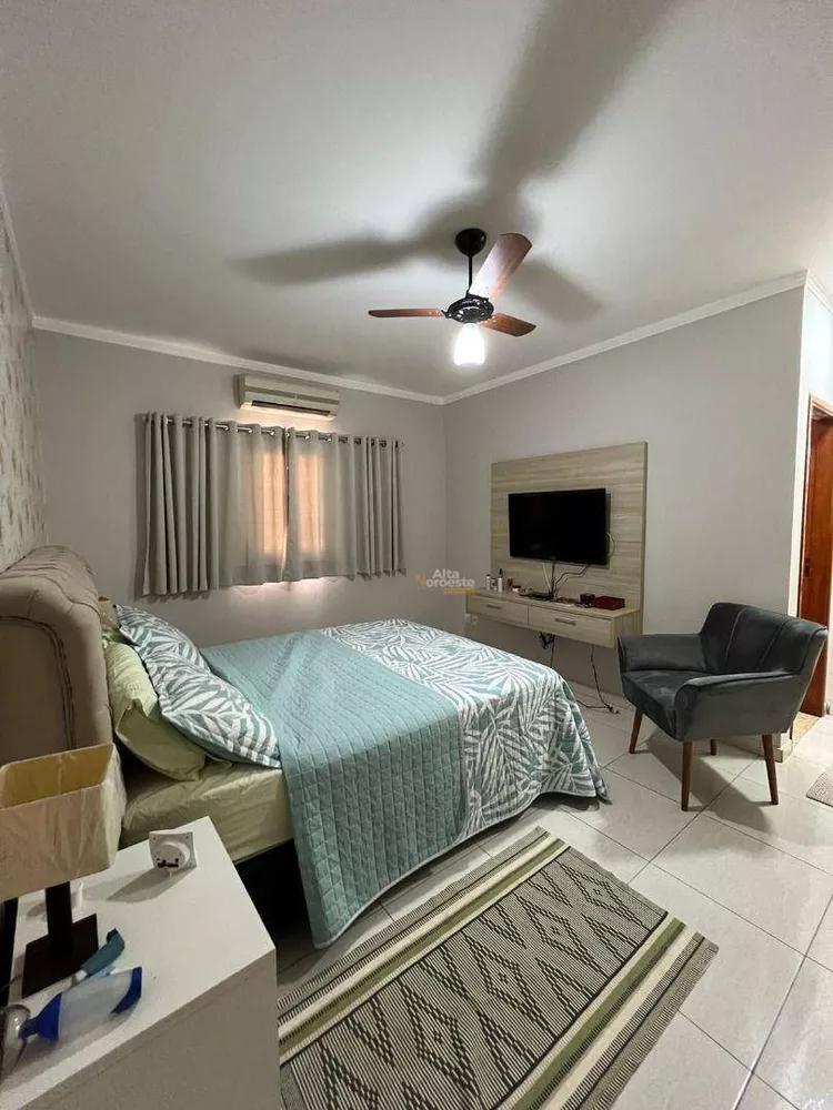 Casa, 3 quartos, 200 m² - Foto 12