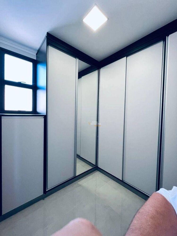 Casa à venda com 3 quartos, 240m² - Foto 6