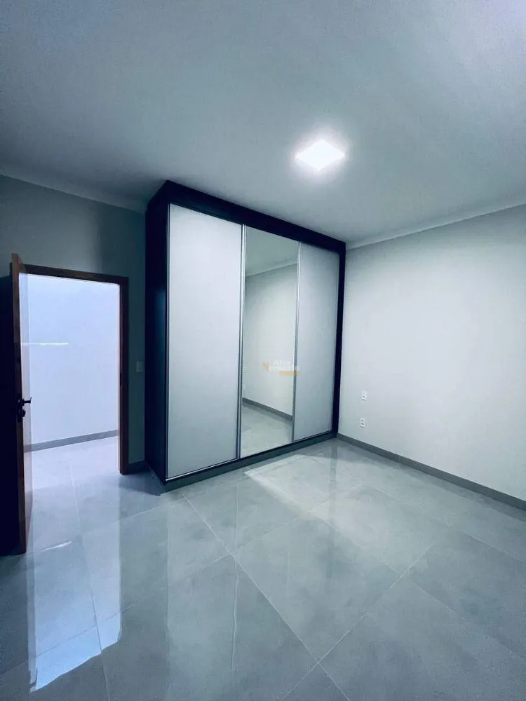 Casa, 3 quartos, 240 m² - Foto 26