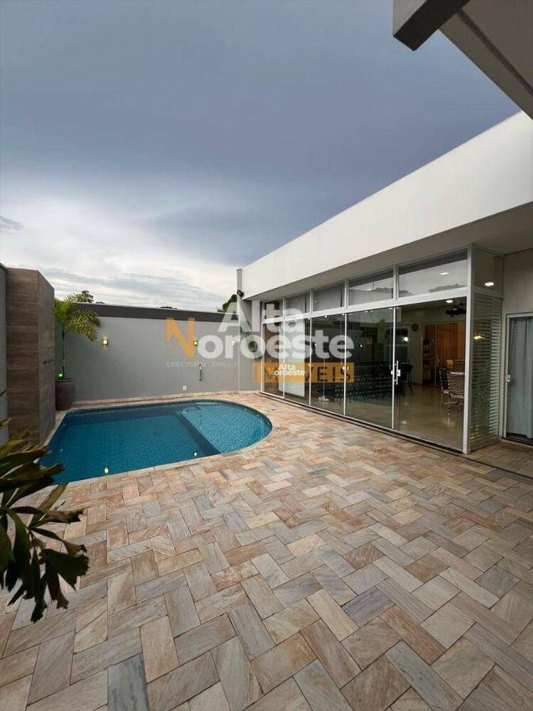 Casa de Condomínio à venda com 3 quartos, 224m² - Foto 2